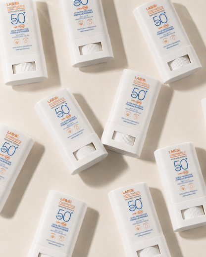 INVISIBLE SUN STICK SPF50+