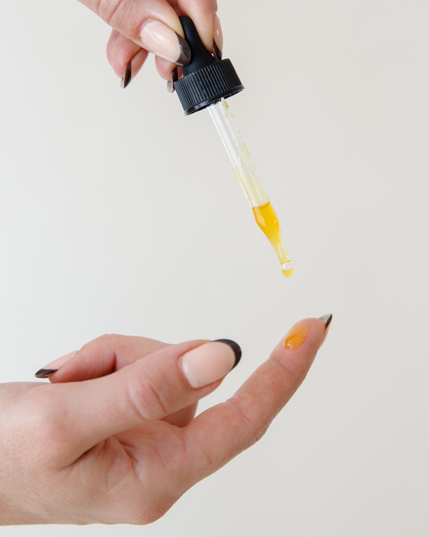 TRATAMIENTO ILUMINADOR ANTIAGING · Imperfect Edition - *PACKAGING DAÑADO*